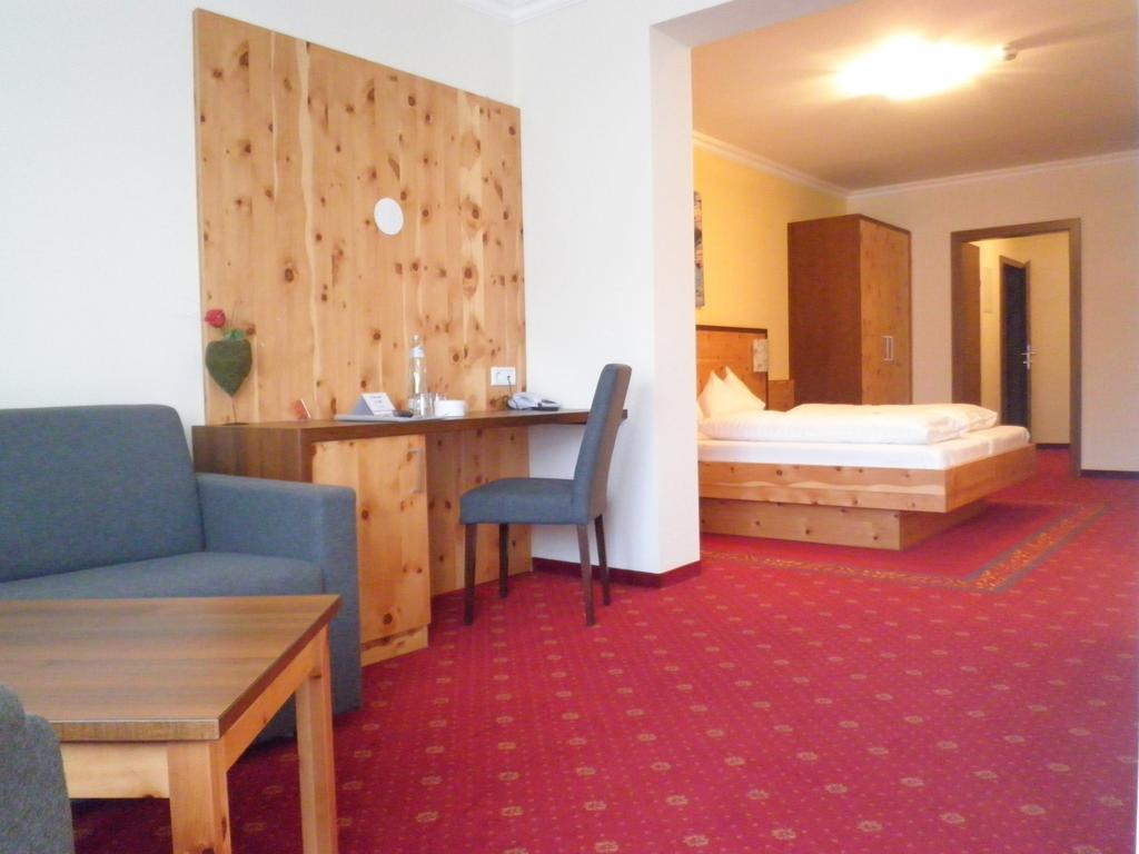 Hotel Erlebniswelt Stocker Шладминг Номер фото
